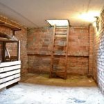 Do-it-yourself methods for insulating a cellar or garage basement