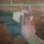 Caulking a brick kiln